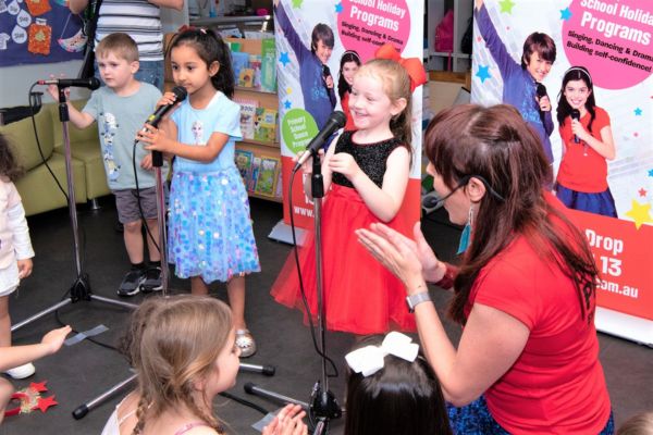 Mini Bopper Party singers